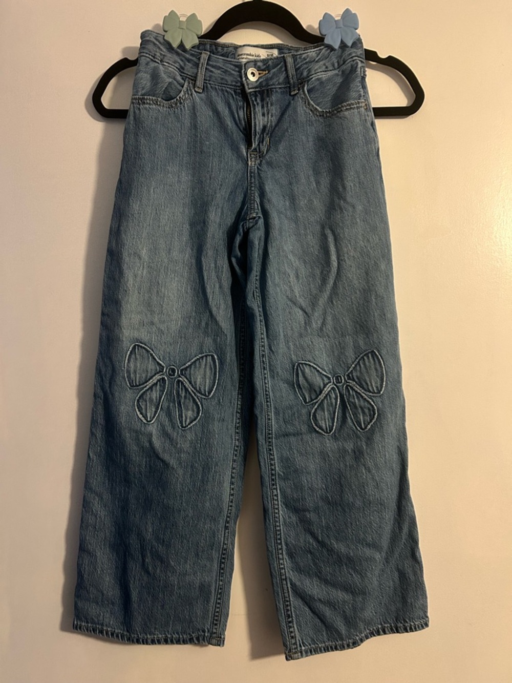 Abercrombie Kids Light Blue Embroidered Bow Jeans size 9/10